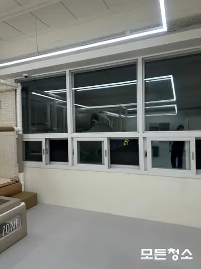 마산 키즈카페 오픈 전 준공청소 여러번의 경험이 있는 업체에 맡겨보세요 현장 사진