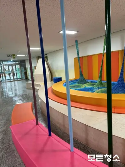 창원학교청소 대청소 방학기간을 이용한 청소진행 현장 사진