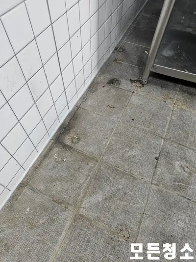 창원청소업체 주방도 정기적으로 관리가 필요합니다 현장 사진