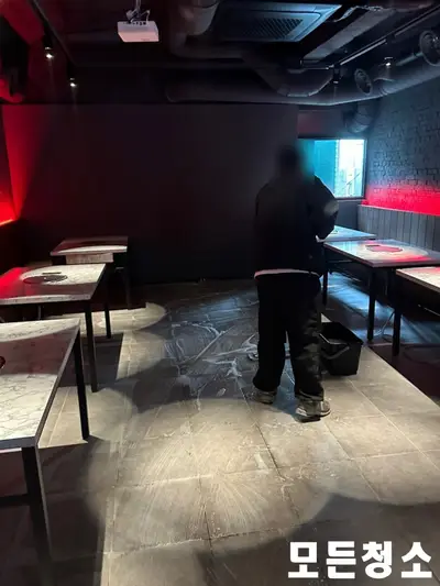 부산준공청소 업체와 함께하는 매장 오픈 준비 현장 사진