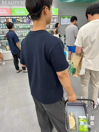울산 남구 올리브영 [삼산점] 재오픈 상가리모델링 청소 현장 사진